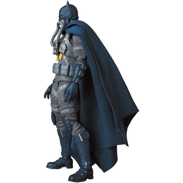 Medicom Toy Mafex No. 166 Stealth Jumper Batman (Batman Hush Ver.) Action Figure