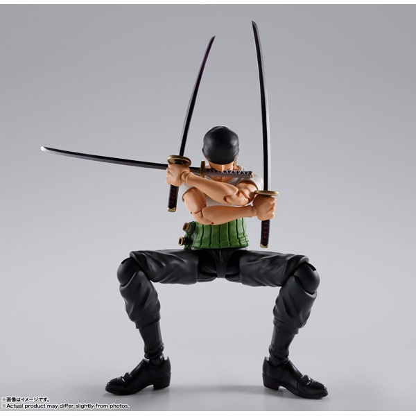 Bandai S.H.Figuarts Roronoa Zoro ROMANCE DAWN Ver. ONE PIECE Figure
