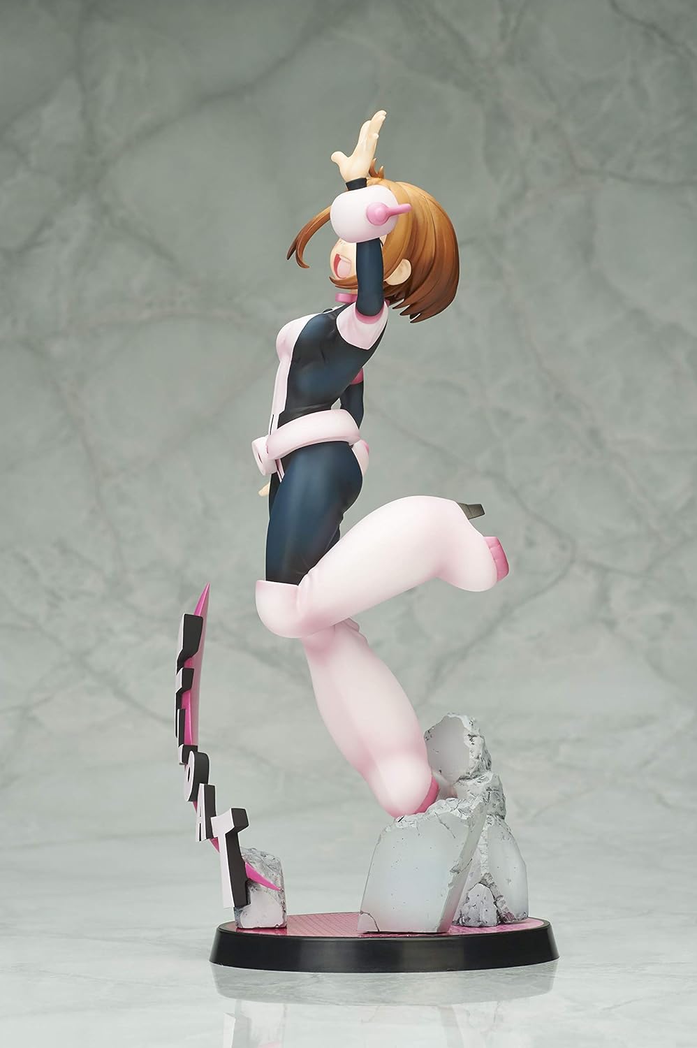 Takara Tomy My Hero Academia Ochaco Uraraka Hero Suit Ver. 1/8 Figure