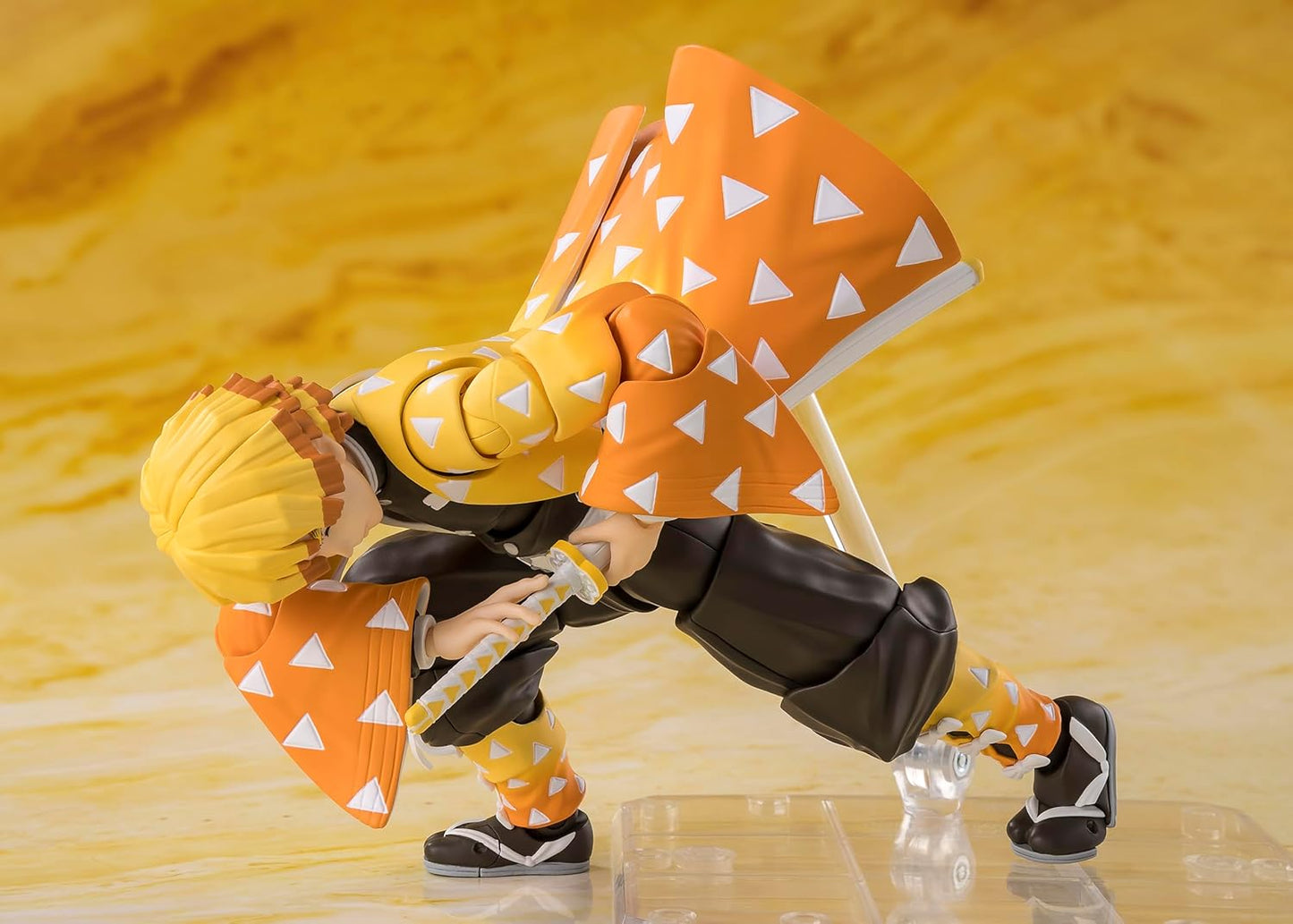 BANDAI S.H.Figuarts Demon Slayer Zenitsu Agatsuma Kimetsu Yaiba Figure From JPN