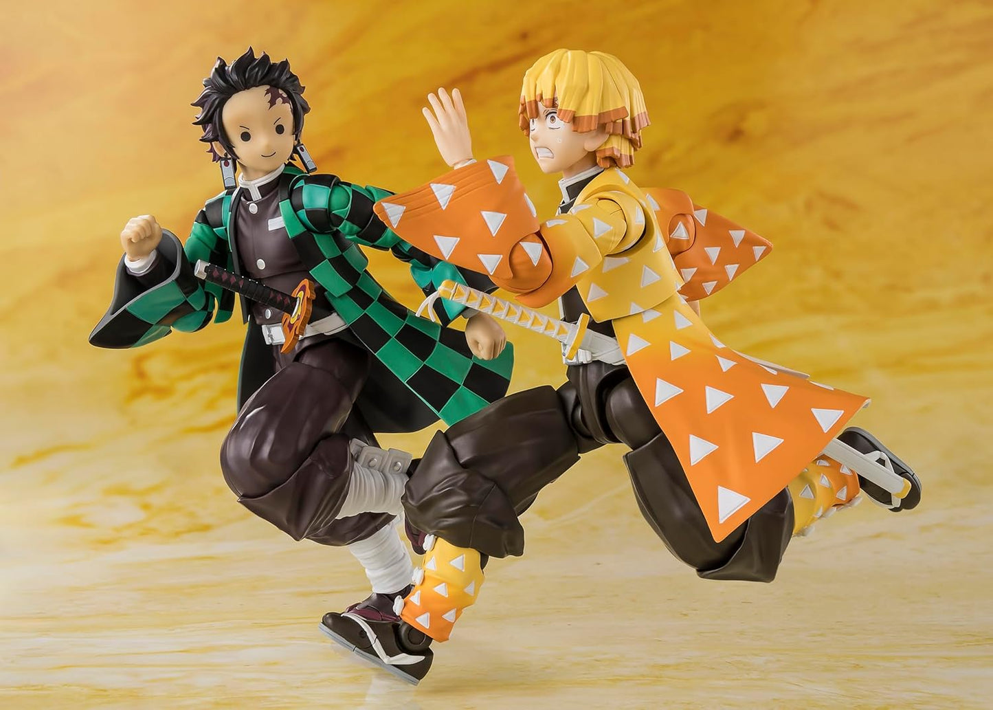 BANDAI S.H.Figuarts Demon Slayer Zenitsu Agatsuma Kimetsu Yaiba Figure From JPN