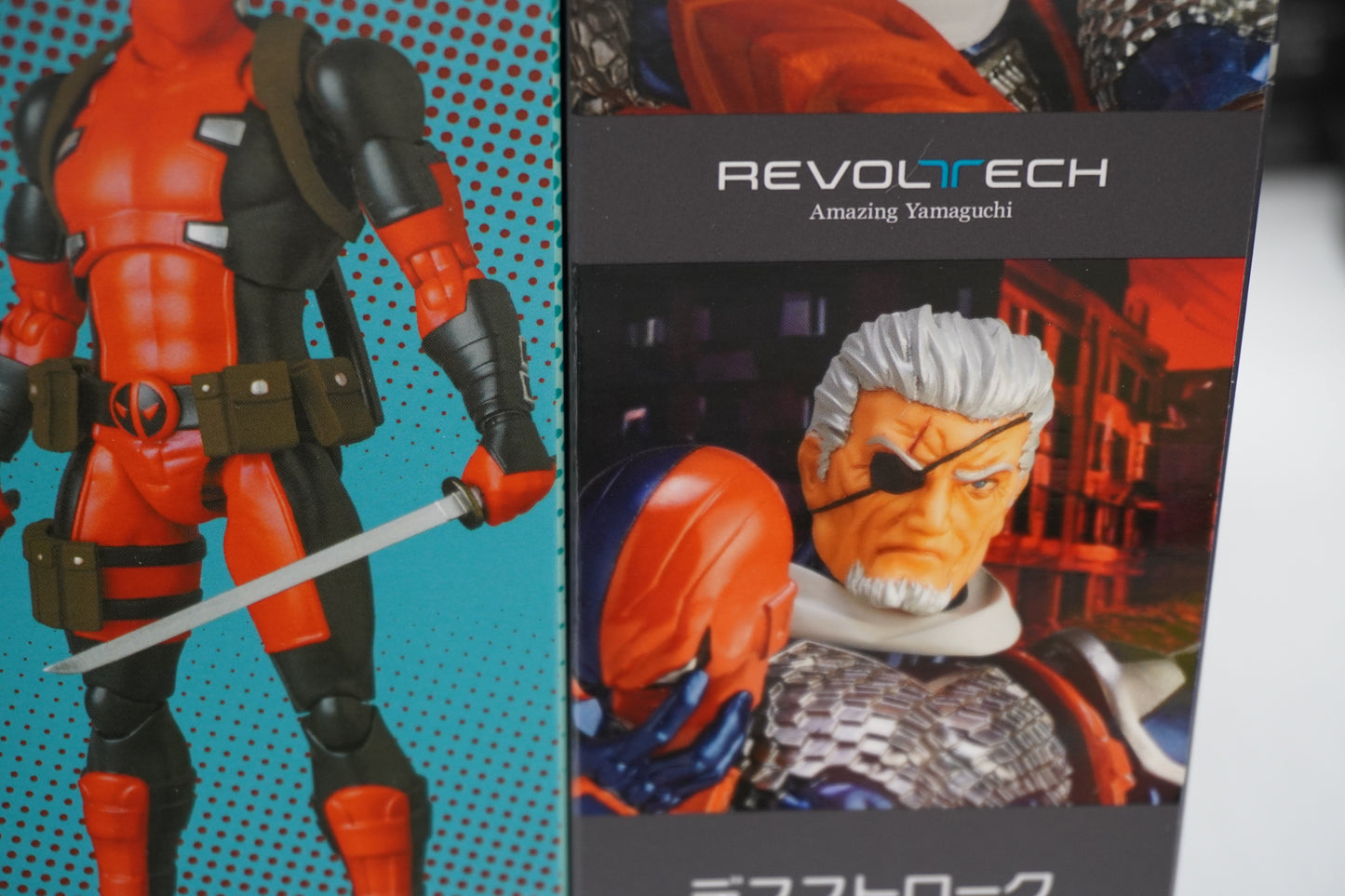 Revoltech Deathstroke Ver.1.5 & MAFEX Deadpool Gurihiru Ver. Action Figure Set