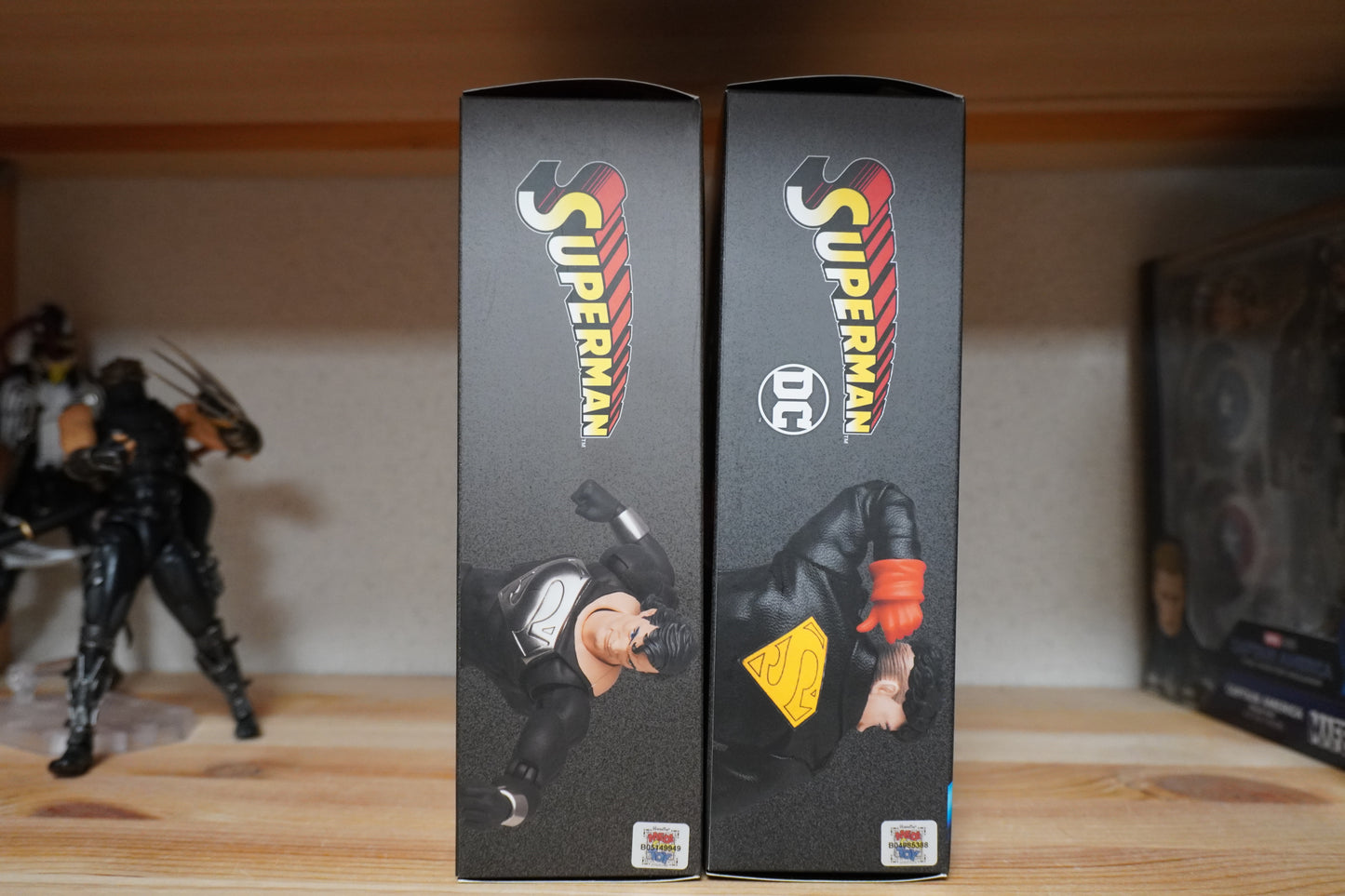 MAFEX No.232 SUPERBOY & No.150 SUPERMAN (Return of Superman) Figures by Medicom Toy