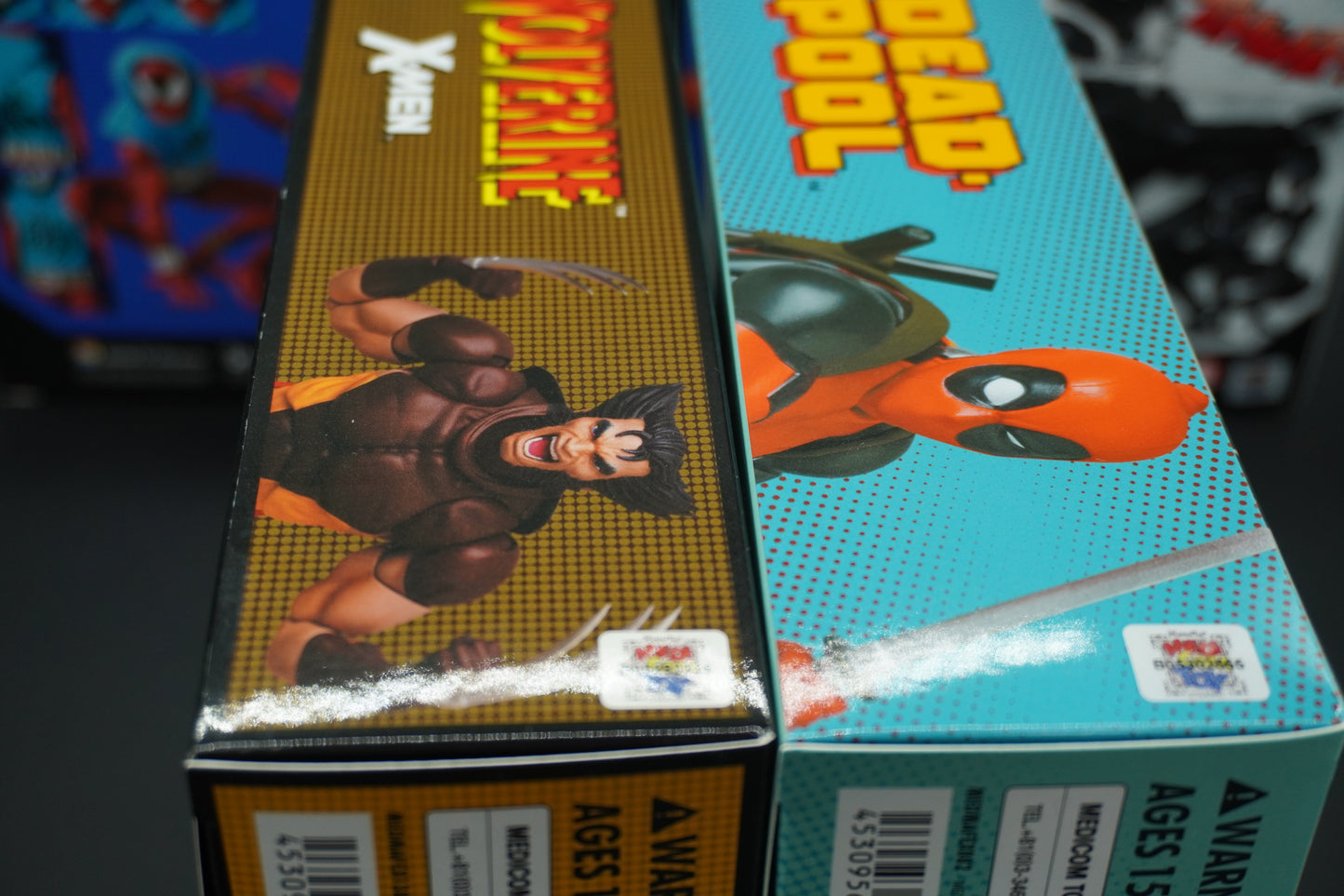 MAFEX 082 Deadpool Gurihiru Art Ver & 138 Wolverine Brown Comic Ver Figure Set