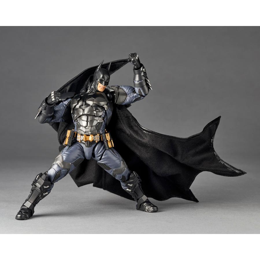 Revoltech Amazing Yamaguchi Batman Arkham Knight Ver. Kaiyodo