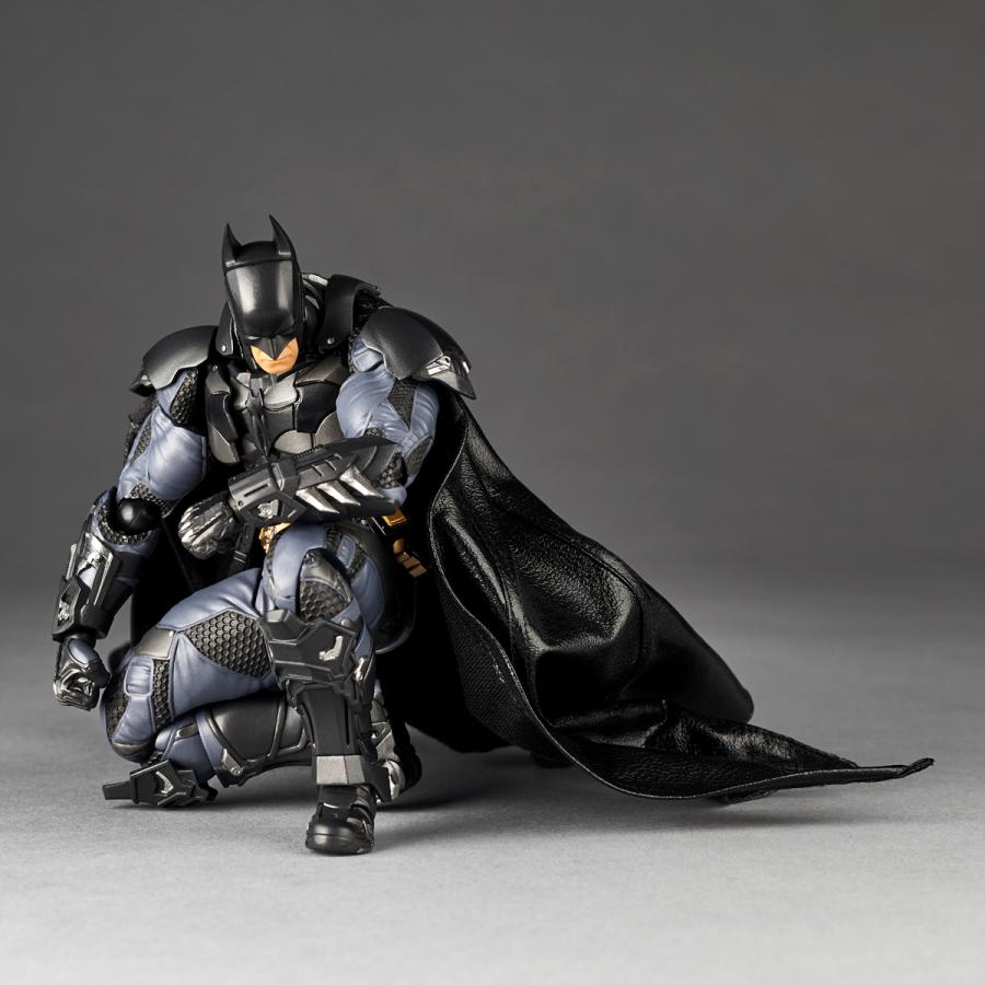 Revoltech Amazing Yamaguchi Batman Arkham Knight Ver. Kaiyodo