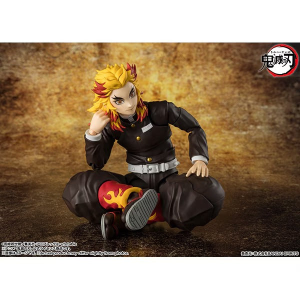 S.H.Figuarts Kyojuro Rengoku Kimetsu no Yaiba Action Figure Demon Slayer Bandai