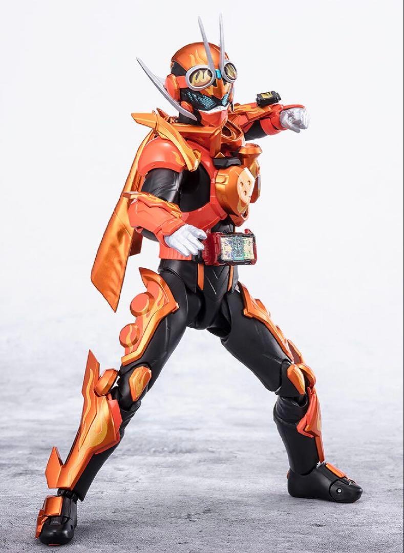 S.H.Figuarts Kamen Rider Gotchard Daybreak Steamhopper Action Figure Bandai JPN