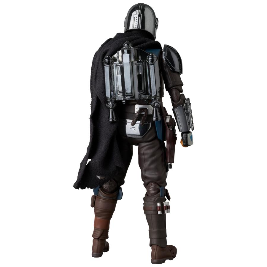MAFEX No.256 The Mandalorian Chrome Ver. Action Figure STAR WARS Celebration