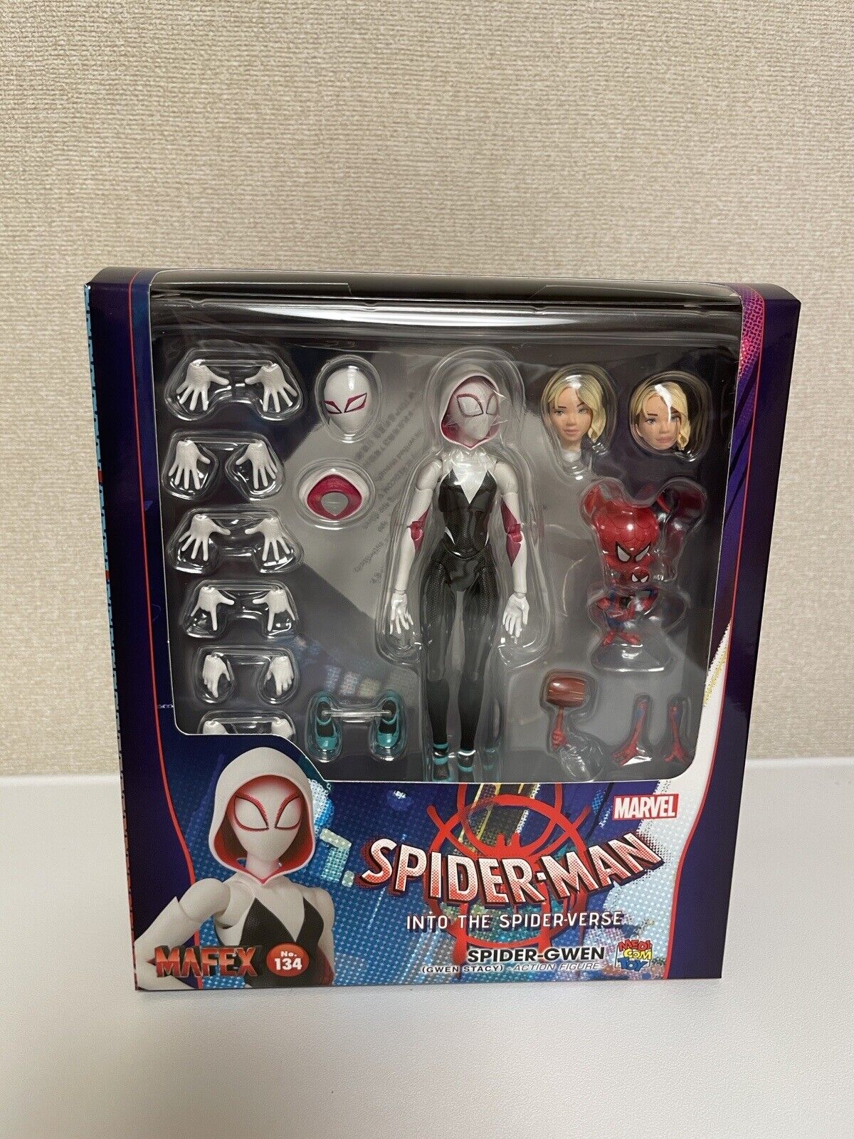Medicom Toy MAFEX No.134 Spider-Gwen (Gwen Stacy) Figure from Spider-Man