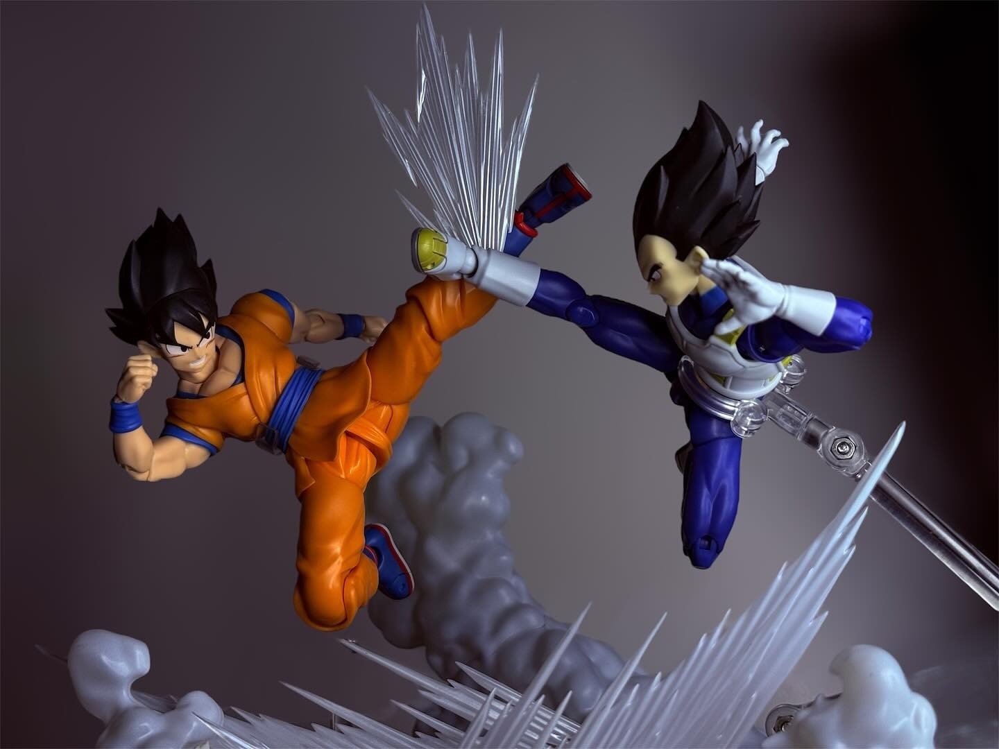 TAMASHII NATIONS S.H.Figuarts Vegeta & Son Goku Dragon Ball DAIMA Action Figure