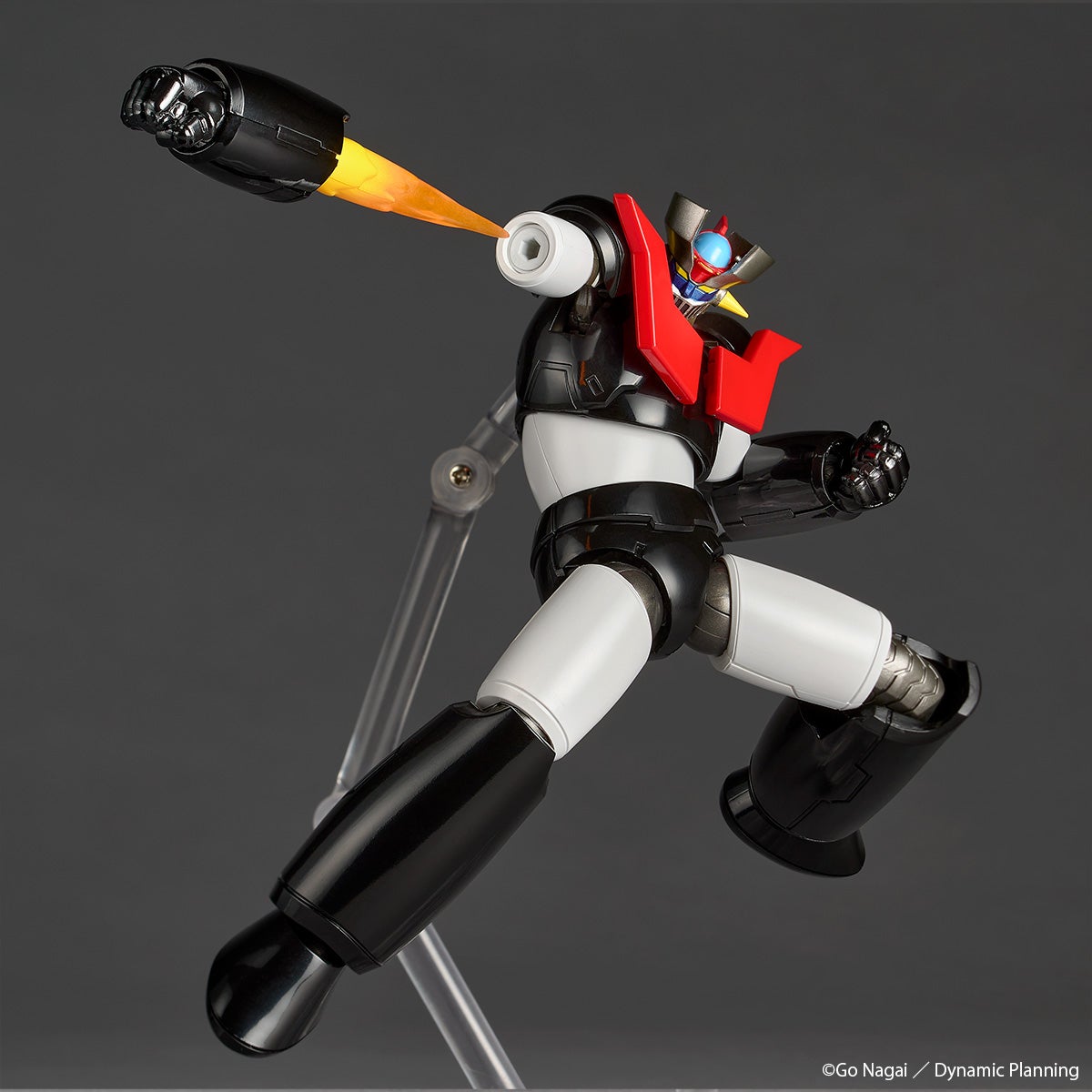 Revoltech Amazing Yamaguchi Mazinger Z New Color Ver. Black & White Kaiyodo Store Exclusive from Japan