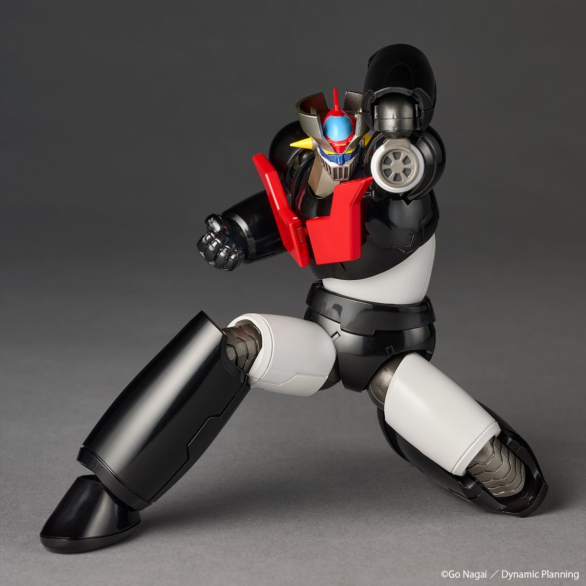 Revoltech Amazing Yamaguchi Mazinger Z New Color Ver. Black & White Kaiyodo Store Exclusive from Japan