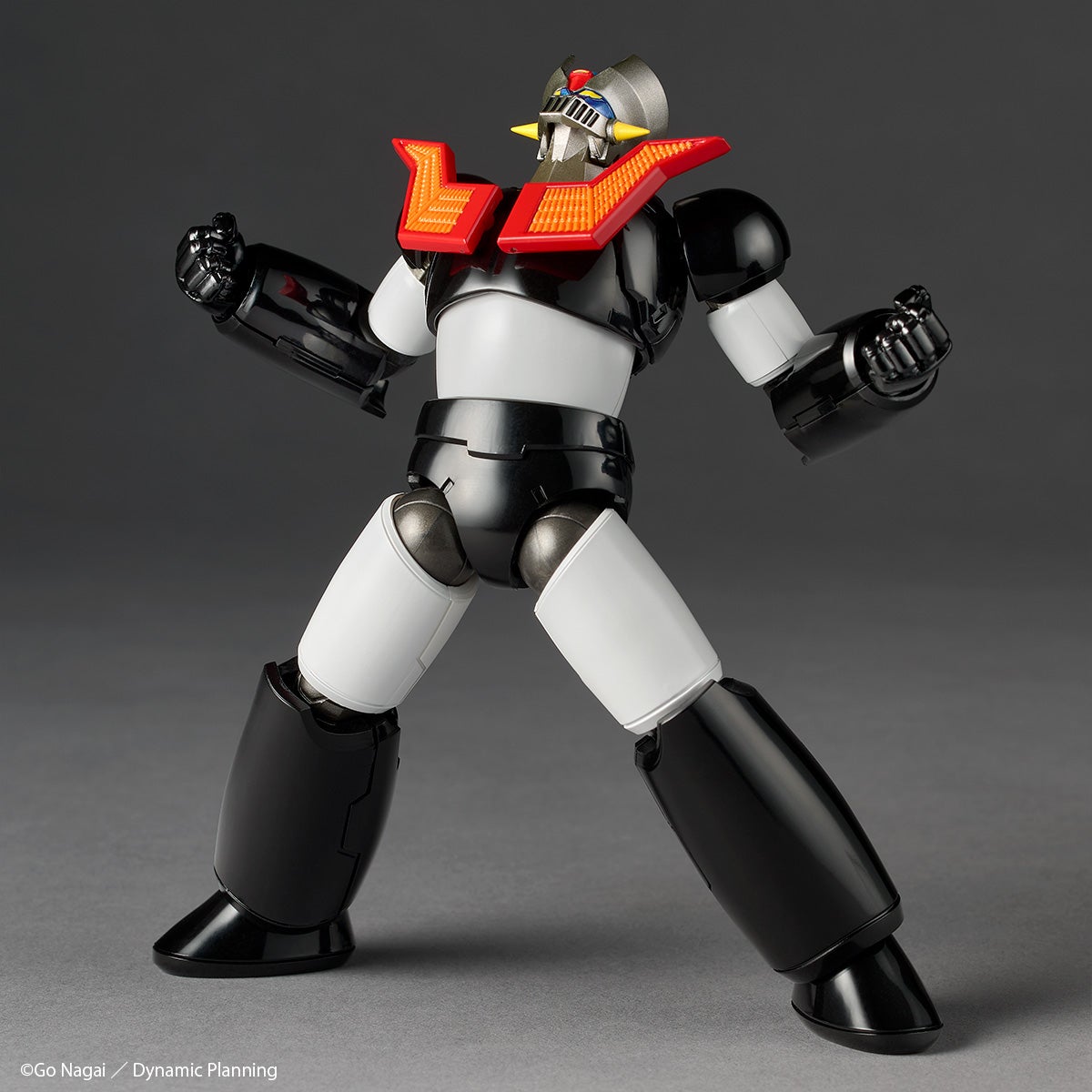Revoltech Amazing Yamaguchi Mazinger Z New Color Ver. Black & White Kaiyodo Store Exclusive from Japan