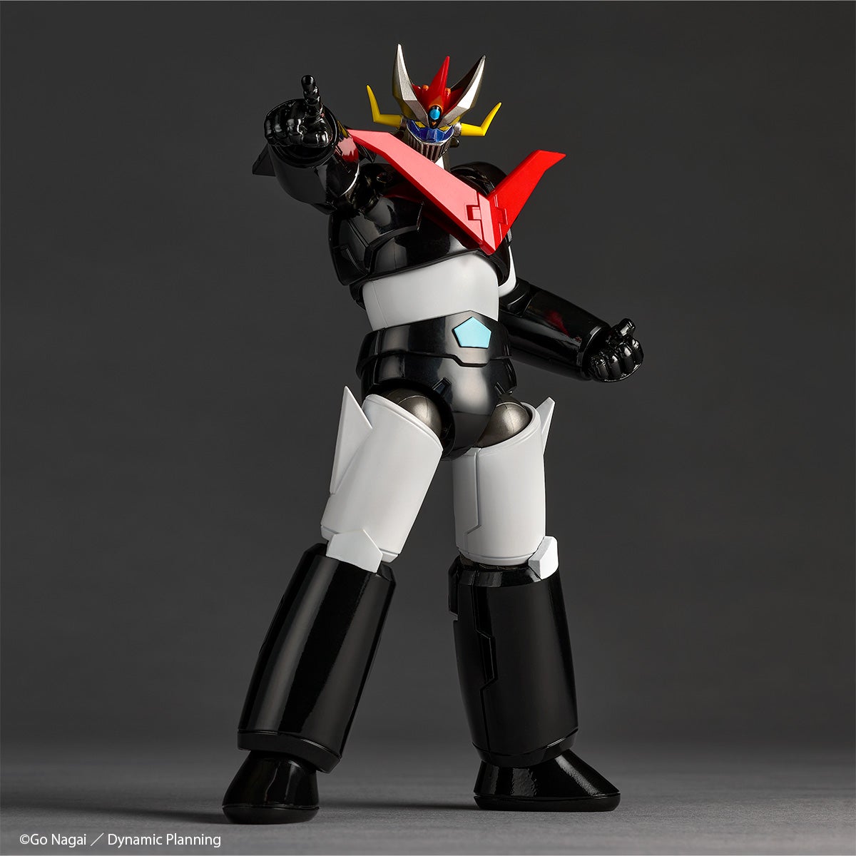 Revoltech Amazing Yamaguchi Great Mazinger New Color Ver. Black & White Kaiyodo Store Exclusive from Japan