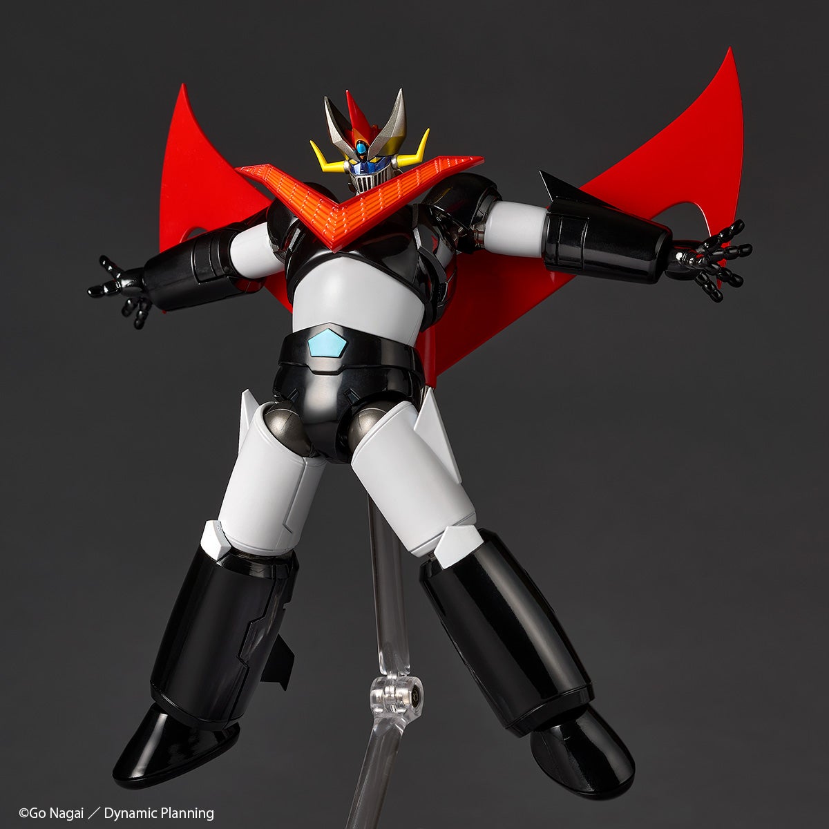 Revoltech Amazing Yamaguchi Great Mazinger New Color Ver. Black & White Kaiyodo Store Exclusive from Japan