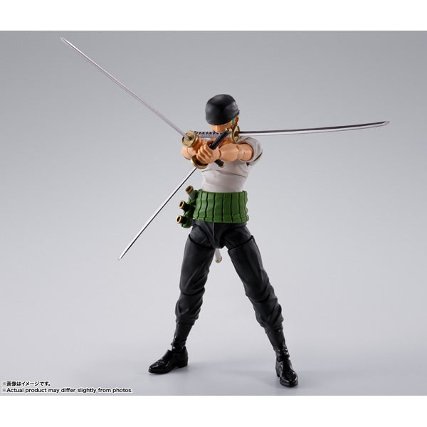Bandai S.H.Figuarts Roronoa Zoro ROMANCE DAWN Ver. ONE PIECE Figure