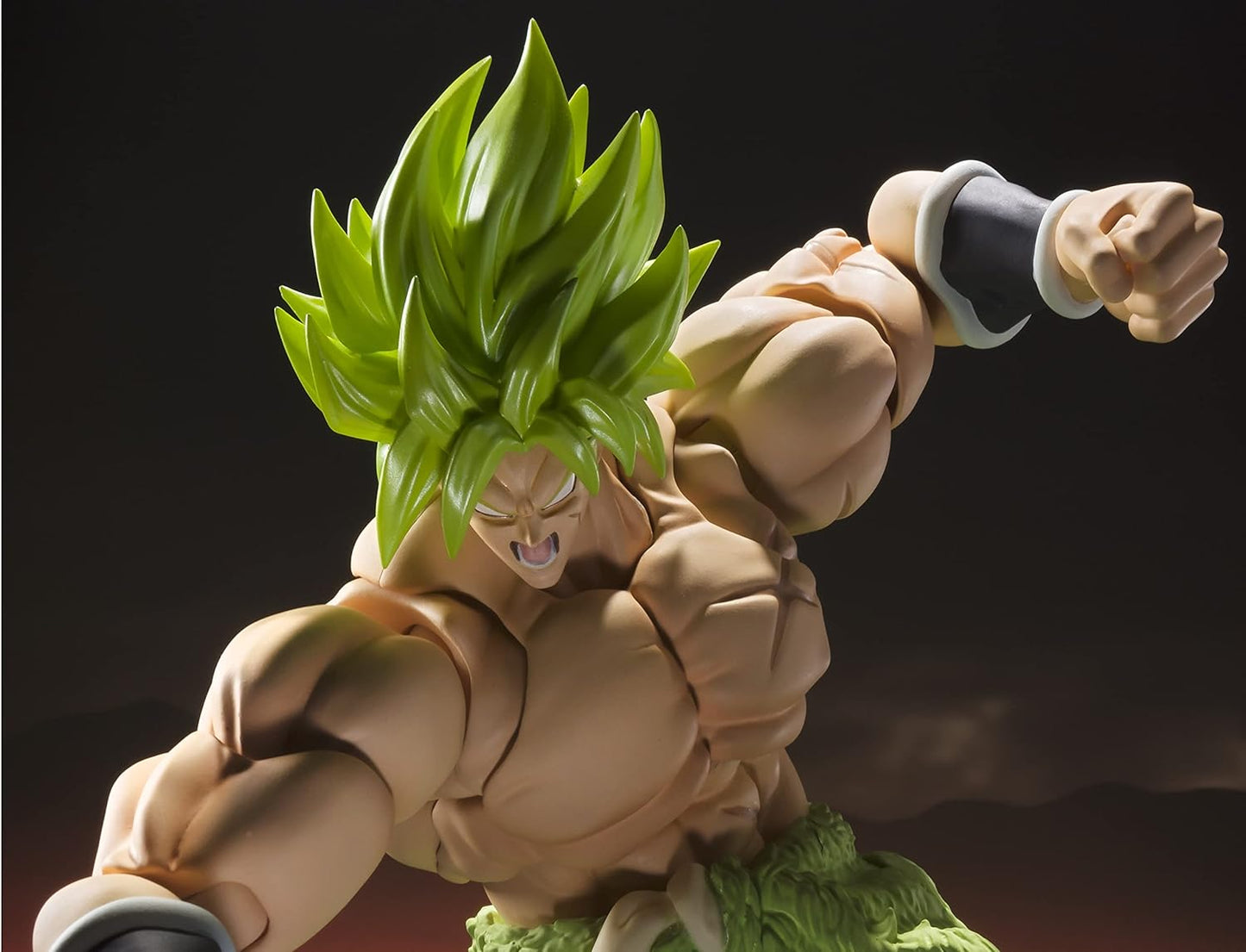 TAMASHII NATIONS S.H.Figuarts Super Saiyan Broly Full Power Dragon Ball Super Action Figure