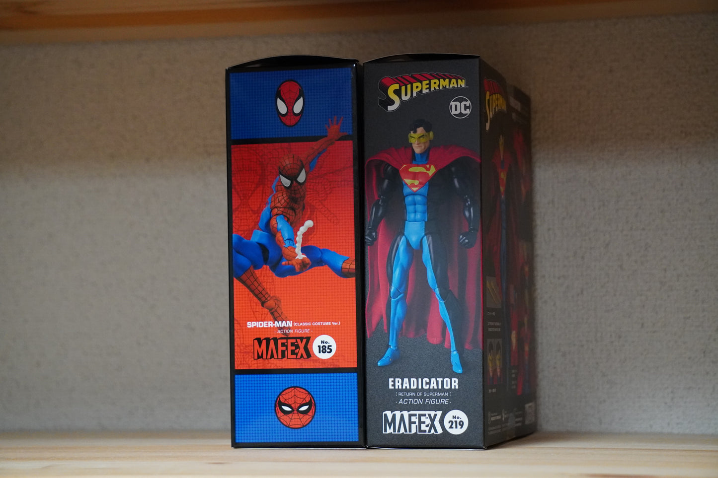 MAFEX Eradicator (Return of Superman) & No.185 Spider-Man (Classic Ver.) Figure