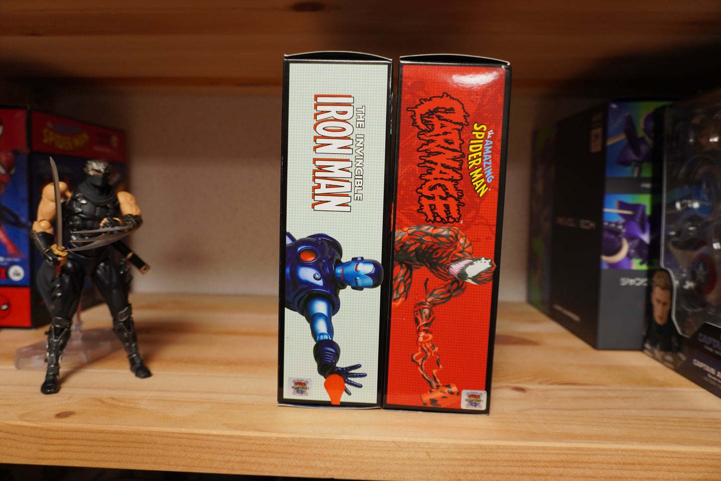 MAFEX IRON MAN Stealth Ver. No.231 & CARNAGE Comic Ver. No.118 Action Figure Set