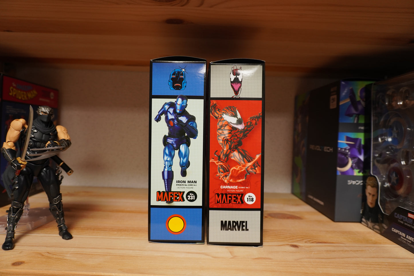 MAFEX IRON MAN Stealth Ver. No.231 & CARNAGE Comic Ver. No.118 Action Figure Set