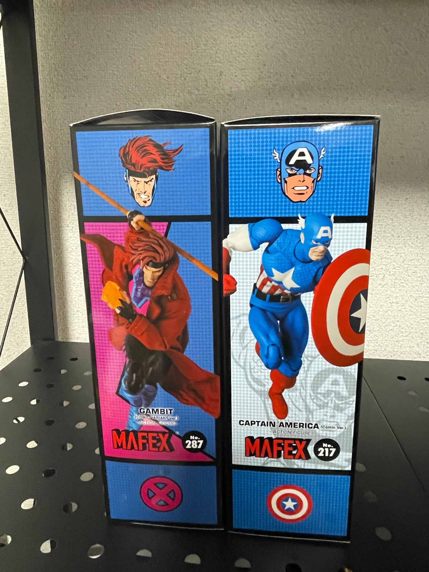 MAFEX X-MEN Gambit No.287 & Captain America No.217 Marvel Figure Set Japan