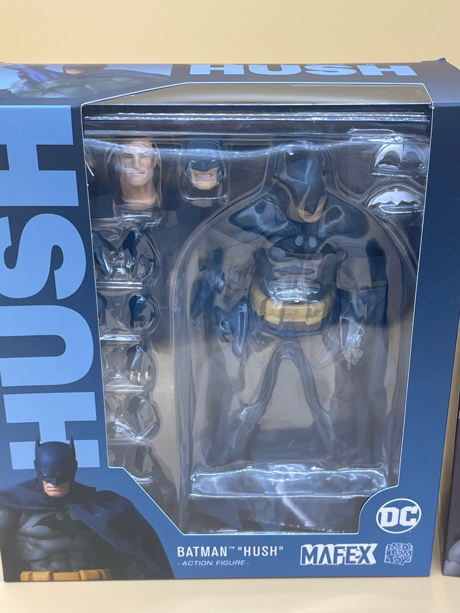MAFEX Batman HUSH No.105 Blue Ver. & No.126 Black Ver. Action Figure 2 Set DC