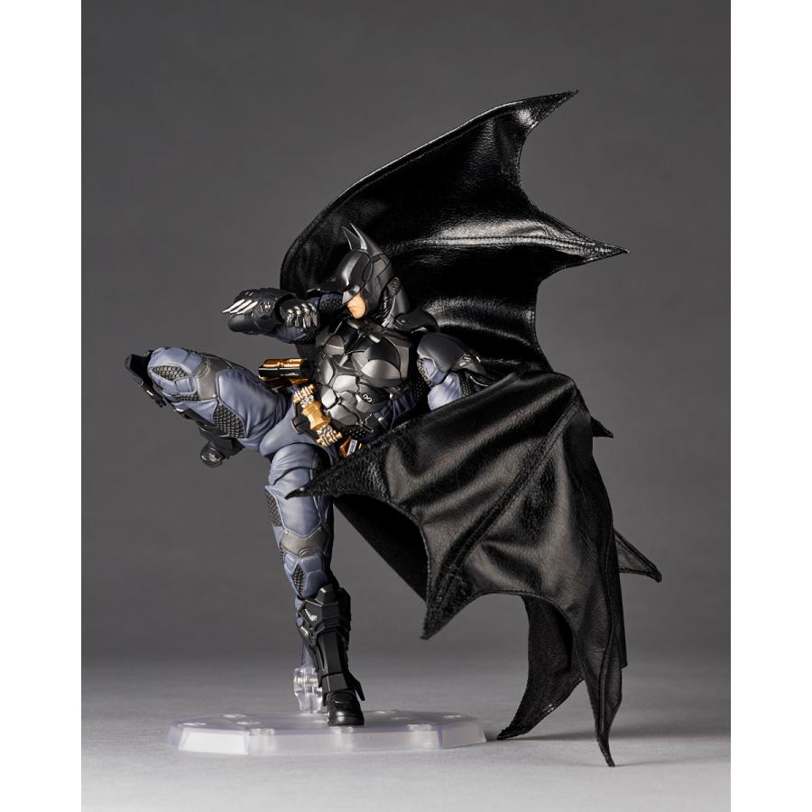 Revoltech Amazing Yamaguchi Batman Arkham Knight Ver. Kaiyodo 2024.9