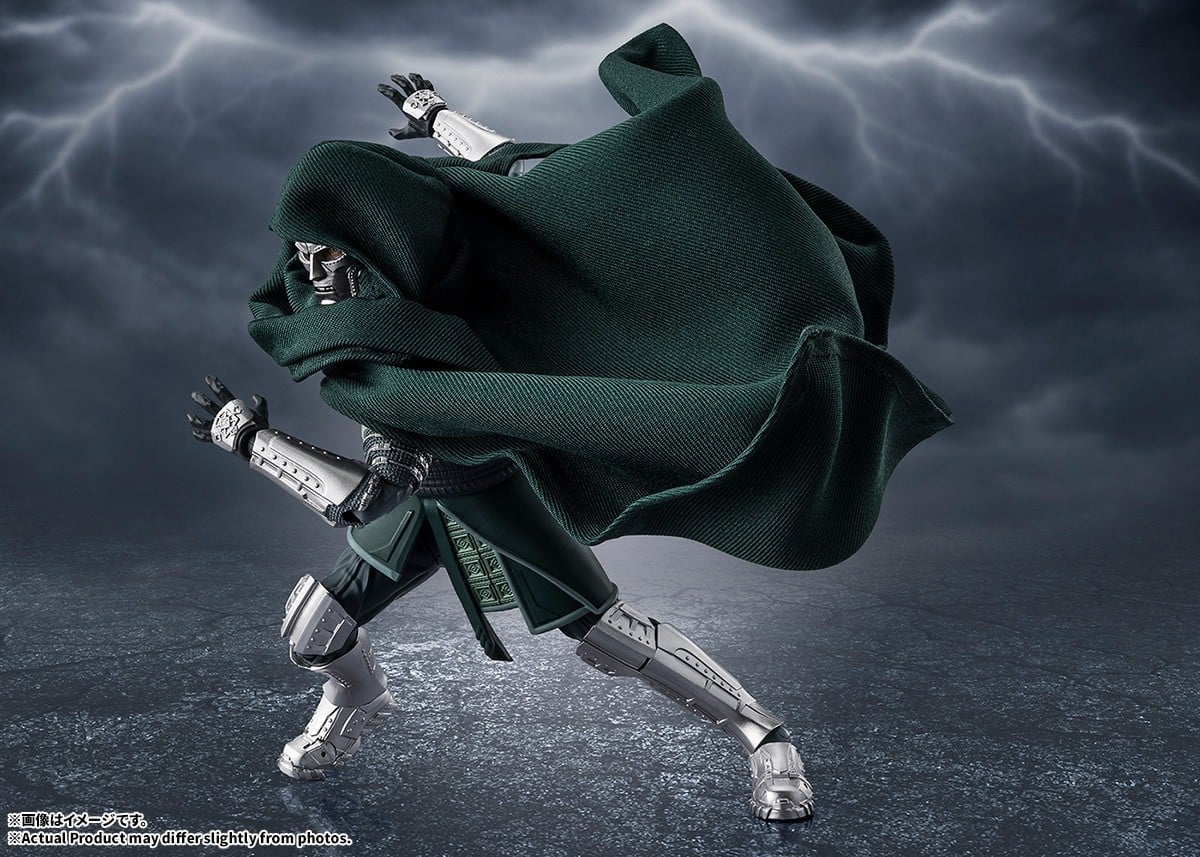 S.H.Figuarts Doctor Doom Avengers Doomsday 6