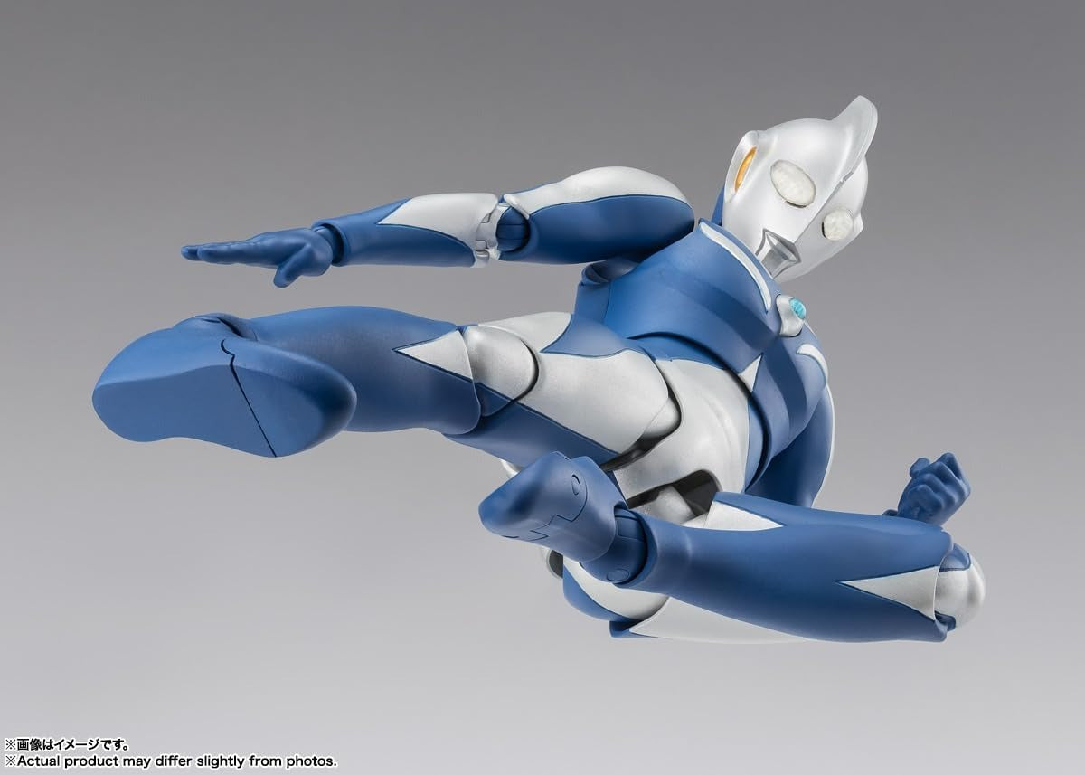 TAMASHII NATIONS S.H.Figuarts Ultraman Cosmos Luna Mode Action Figure Japan