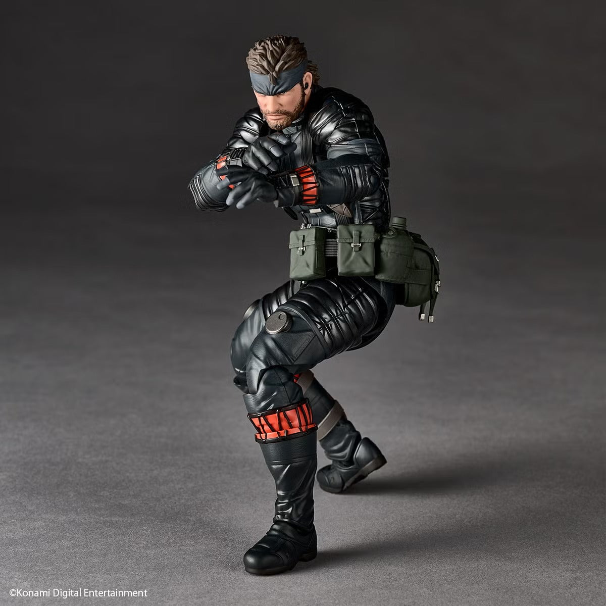 Revoltech Amazing Yamaguchi Naked Snake Sneaking Suit Ver. MGS Δ Figure Feb 2027 w/ Accessories