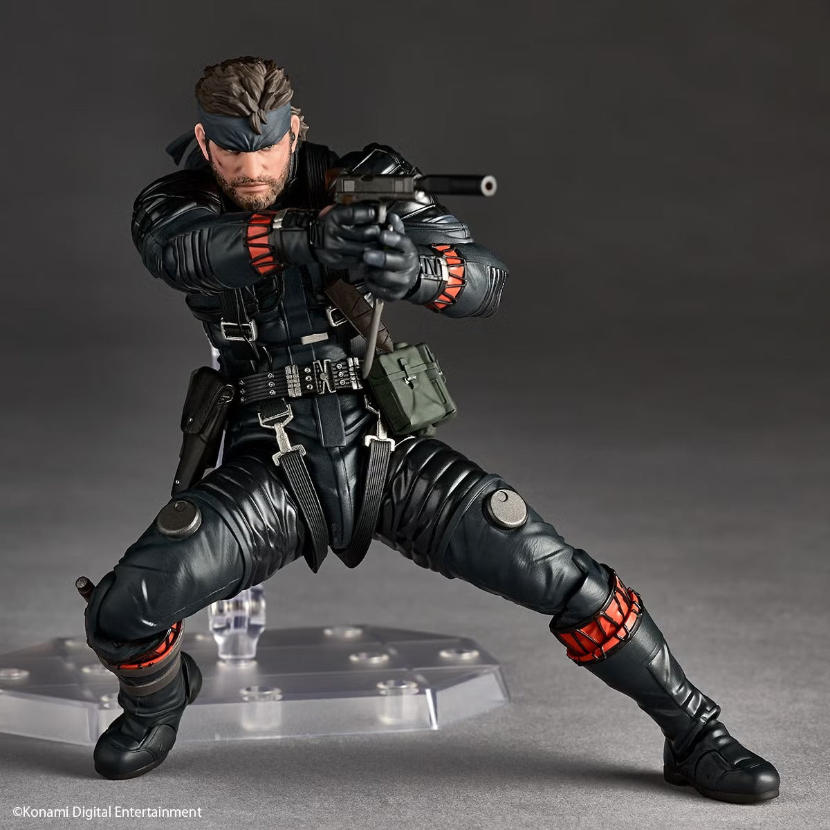 Revoltech Amazing Yamaguchi Naked Snake Sneaking Suit Ver. MGS Δ Figure Feb 2027 w/ Accessories