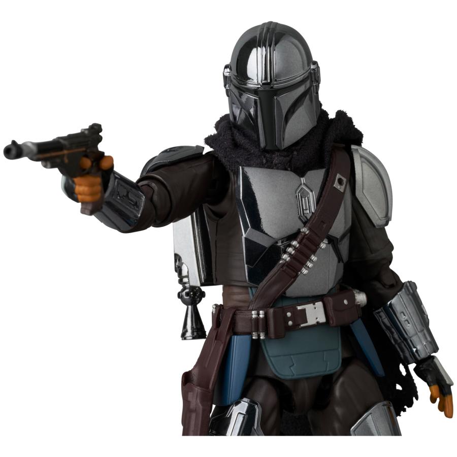 MAFEX No.256 The Mandalorian Chrome Ver. Action Figure STAR WARS Celebration