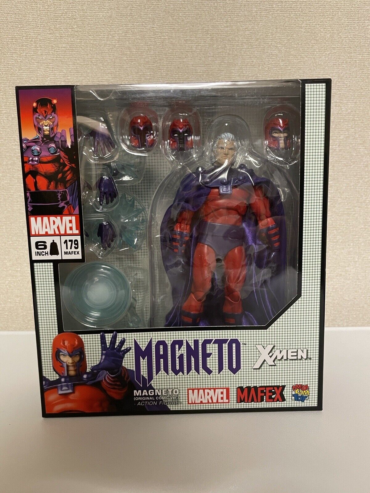 MAFEX No. 179 X-Men Magneto (Original Comic Ver.) Marvel Action Figure